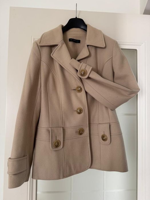 Продаётся женское пальто