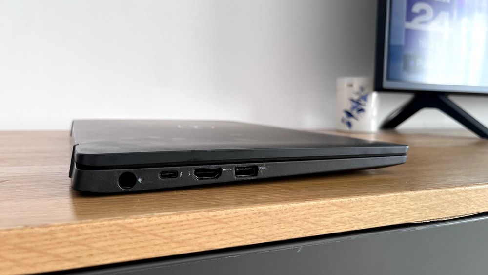 Dell Latitude 7400, i7, 16GB Ram, 512GB SSD, cu mouse + încărcător