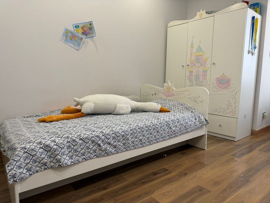 Очень дорогая мебель okidoki.ee б/у