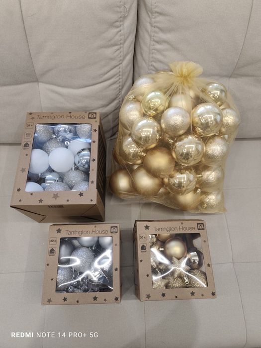 Коледни топки, украса