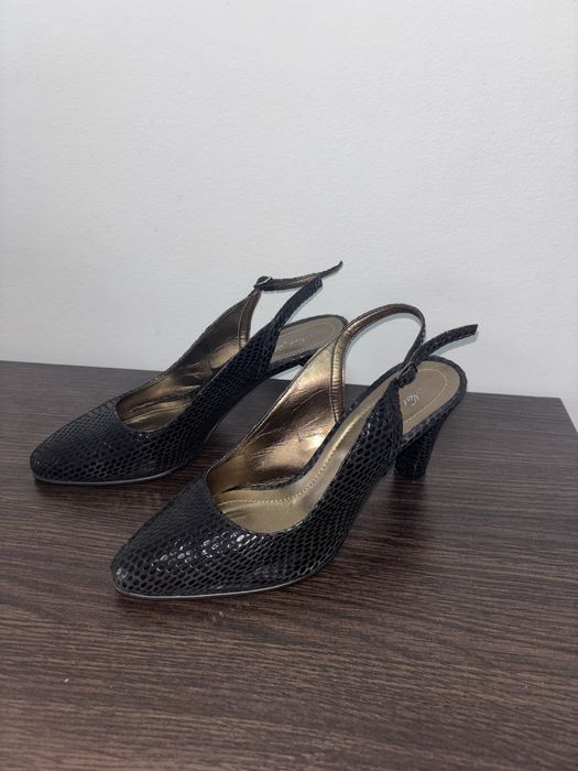 Pantofi tip sandală cu toc