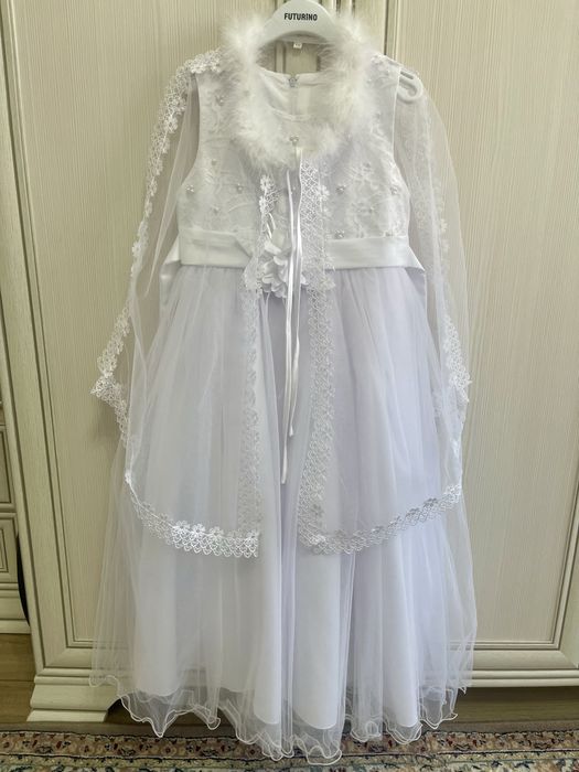 Продам платье для девочки