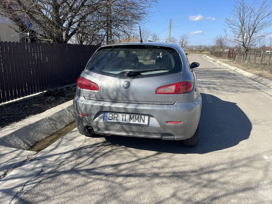 Vând alfa Romeo 147