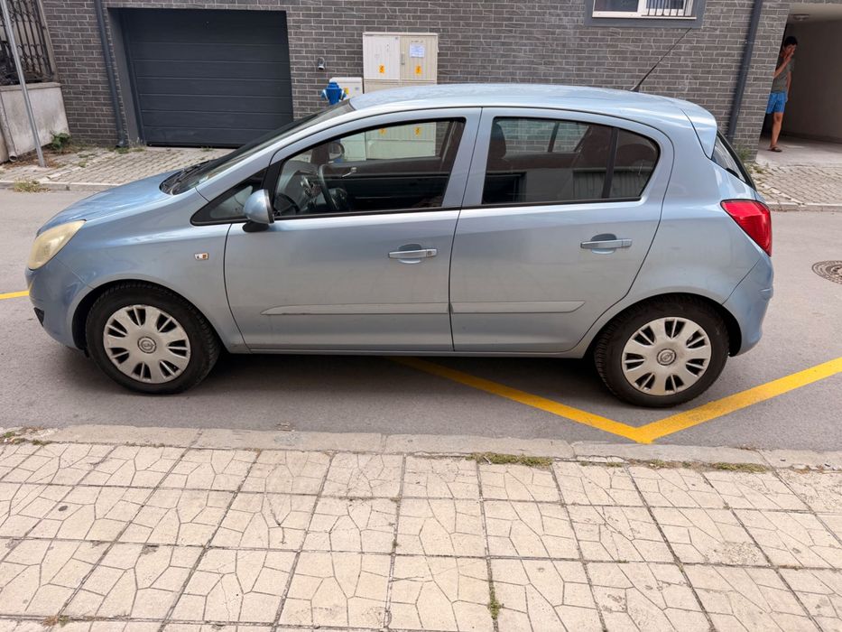 Opel Corsa 1.2 полуавтомат