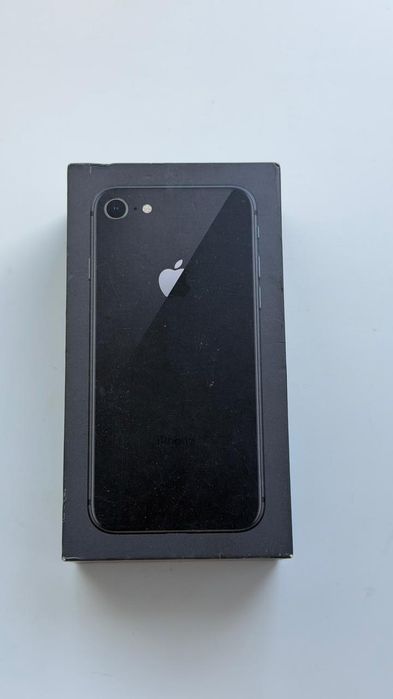 iPhone 8, 64 gb, состояние батарейки 86%.