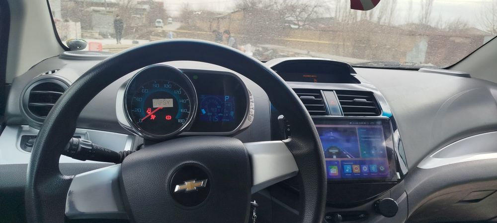 Spark Avtomat sotiladi