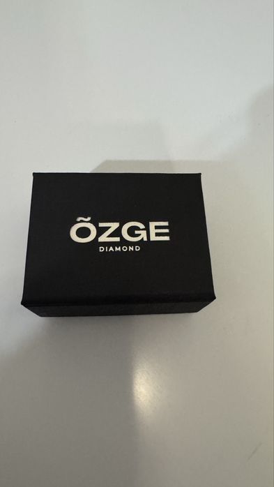 Серебряное кольцо с бриллиантом