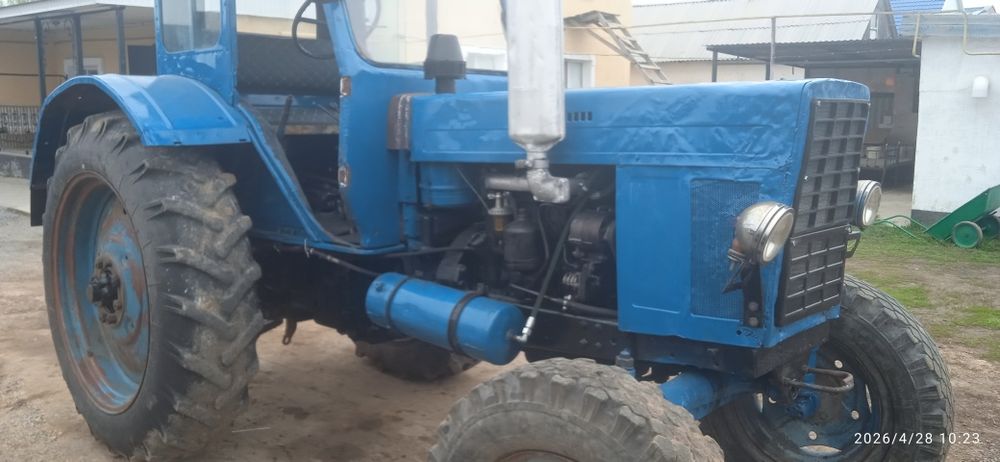 Продам трактор срочно
