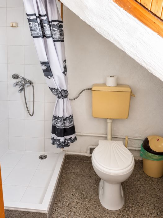 Дава се под наем  в Пловдив, Център - 15 кв.м за 70 € - Снимка #3