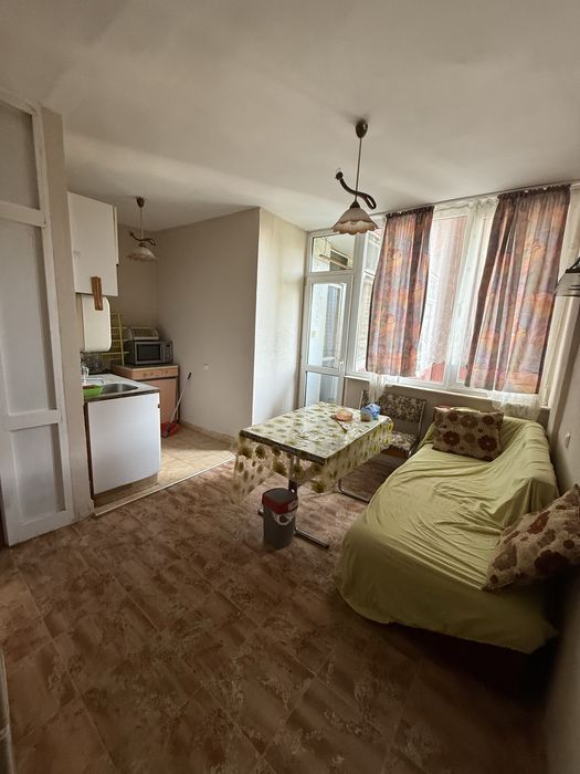 Тристаен апартамент