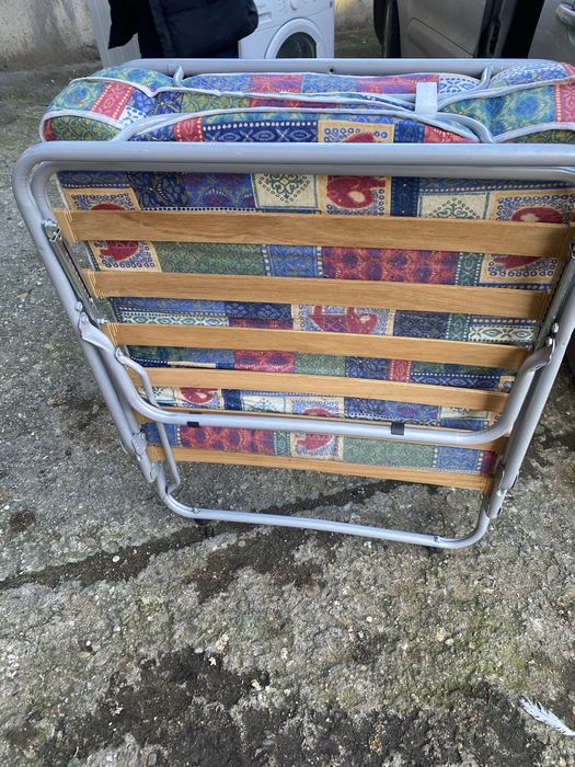 Придавам походно легло