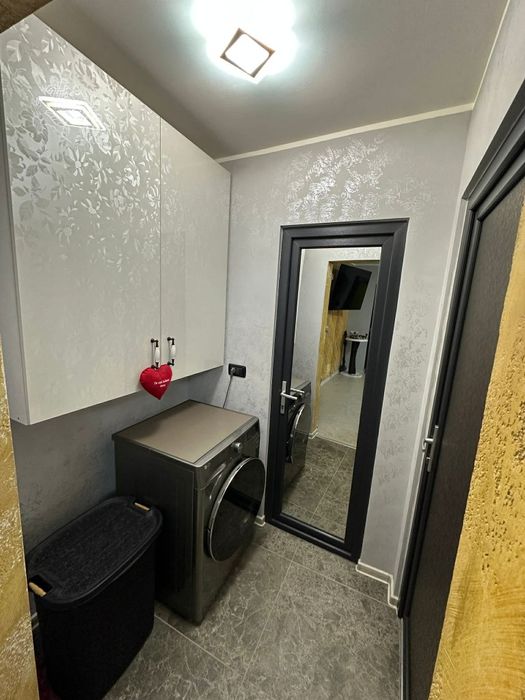 Închiriez apartament 2 camere Micro 19