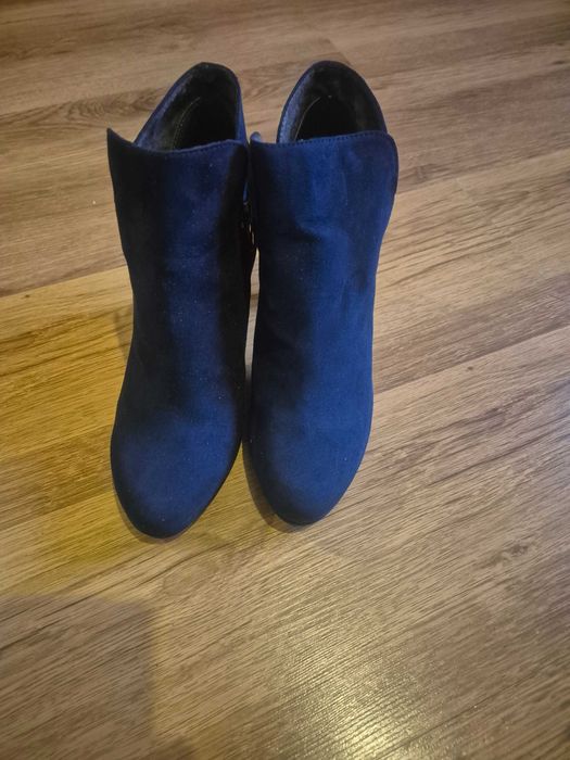 Женская обувь, отличного качества