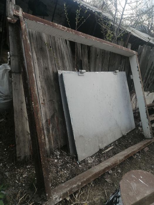 Ворота для гаража.