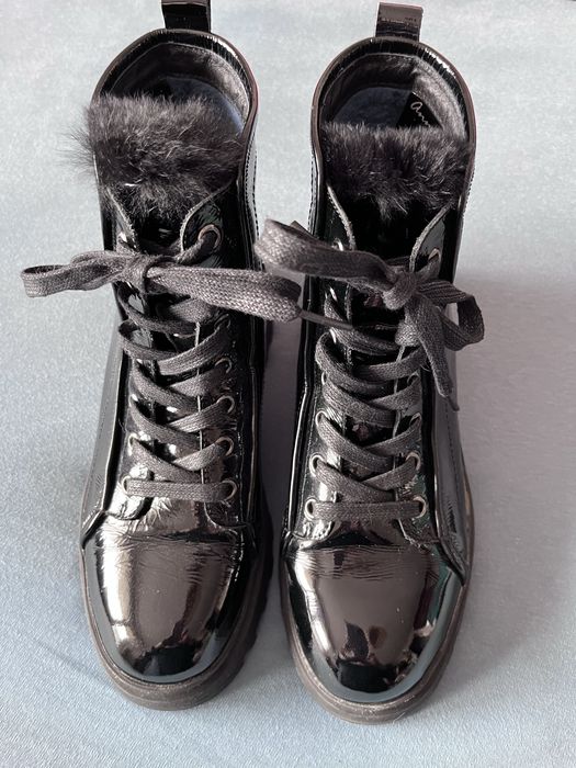 Дамски боти от естествена кожа, лачени