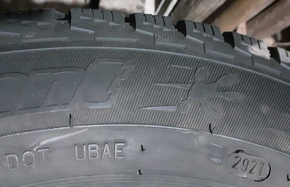 Джанти с руски зимни гуми 185/60/R14"Cordiant" DOT 2921 4*100  VWГолф