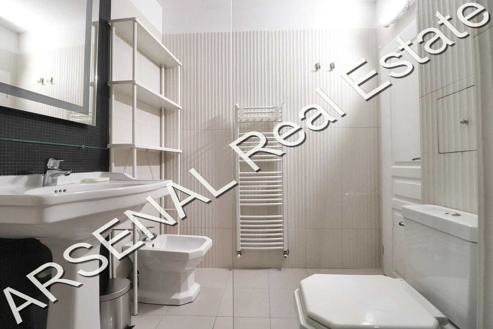 Дава се под наем Тристаен апартамент в София, Център - 120 кв.м за 1200 € - Снимка #6