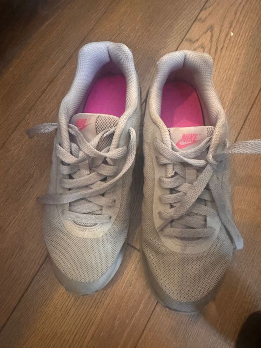 Детски маратонки Nike 35,5 eu номер