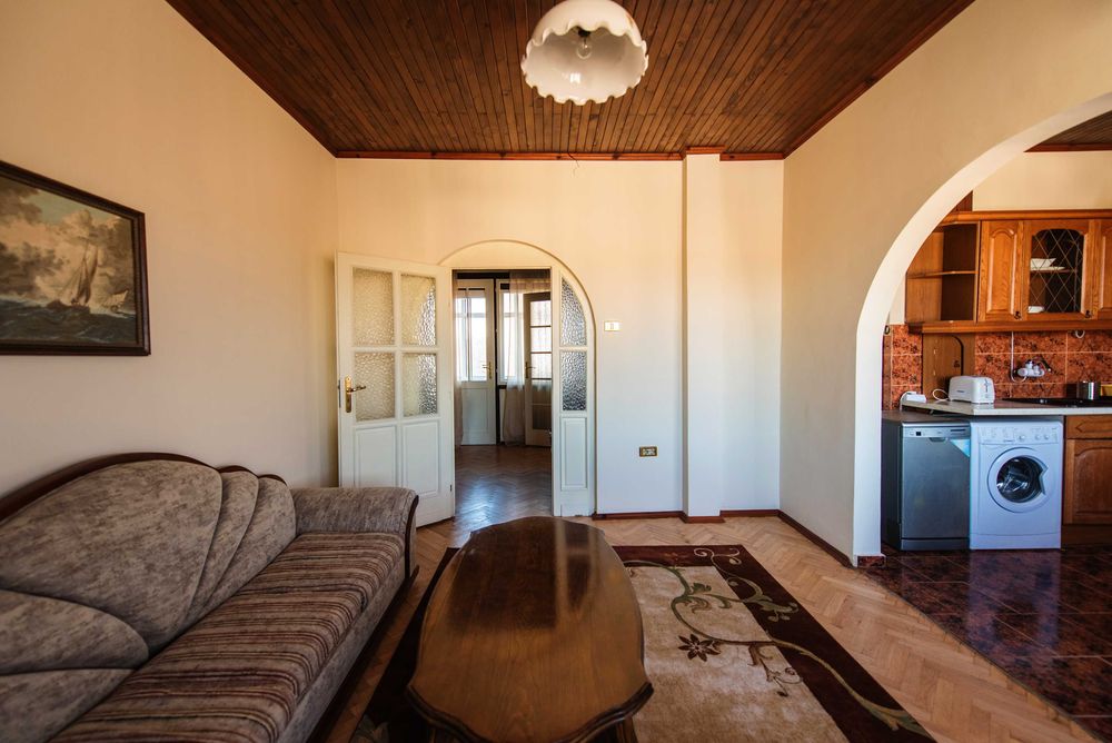 Дава се под наем Четиристаен апартамент в Варна, Операта - 110 кв.м за 999.6 € - Снимка #2