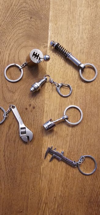 Brelocuri auto din metal