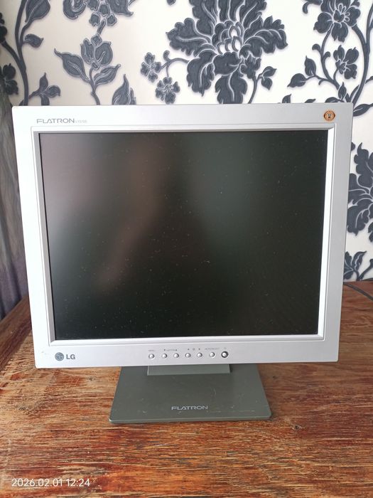 Монитор LG 15 дюймов