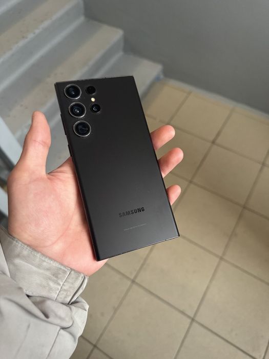 Продам Samsung s23 ultra