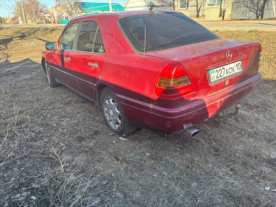 Продам Мерс с 180