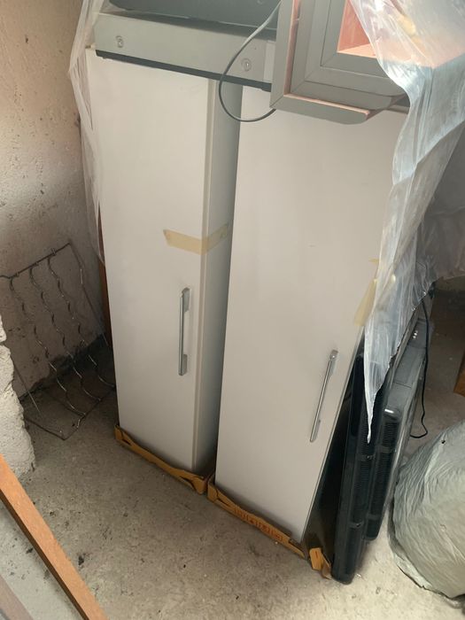 Шкафове Бели три броя