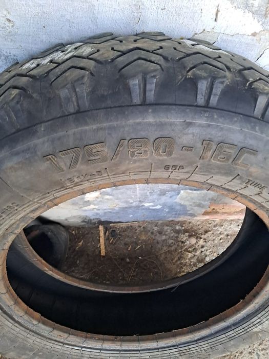 Продам шины Нива