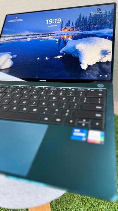 Laptop touchscreen ultraportabil Matebook X Pro i7 generatia 11 / 1TB SSD / 16GB RAM, VERDE