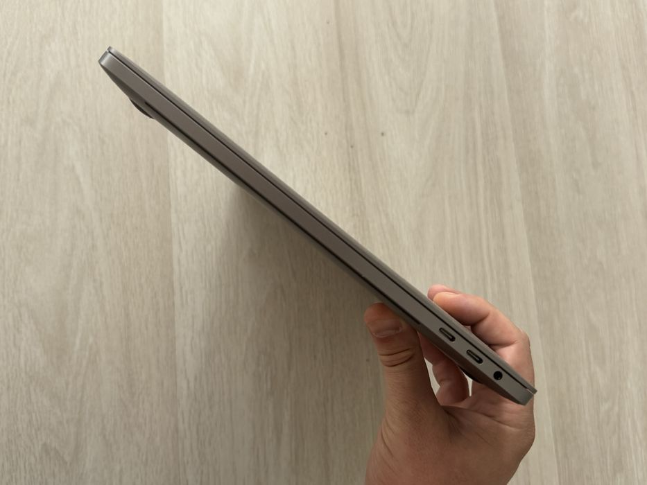 Продам MacBook Pro 16