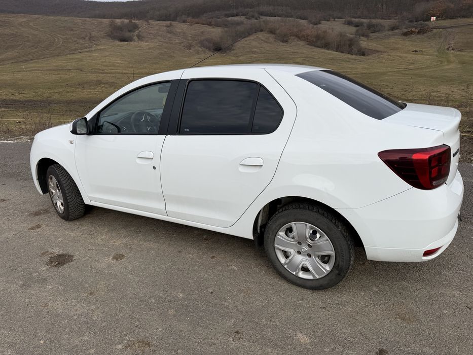 Vând Dacia logan 97.000km