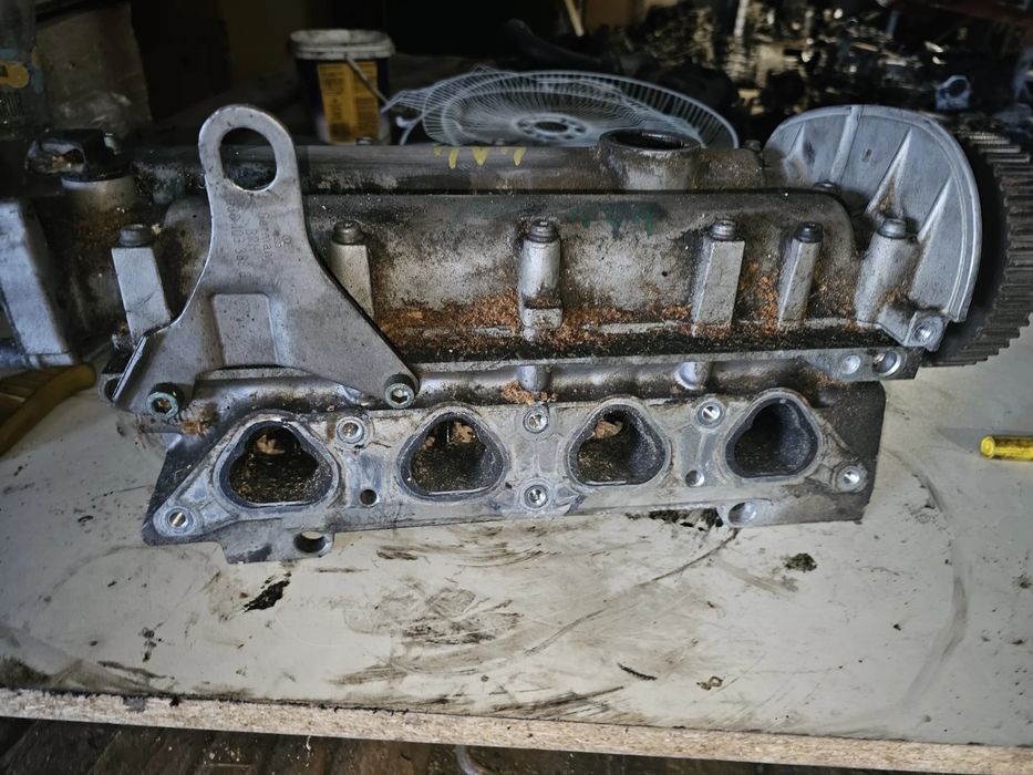 Chiulasa 036103373AC Volkswagen VW Polo 2001 1.4 16V MT (75 hp)