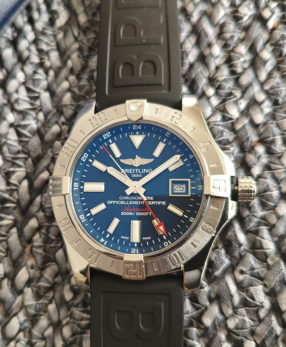 Breitling Avenger gmt ii