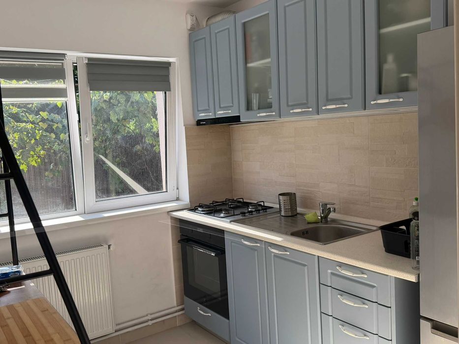 Ploiesti semicentral zona rezidentiala - Casa de inchiriat pentru locuit sau cabinete/birou