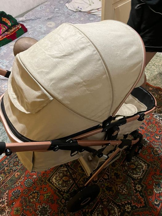 Продам коляску в хорошем состояние