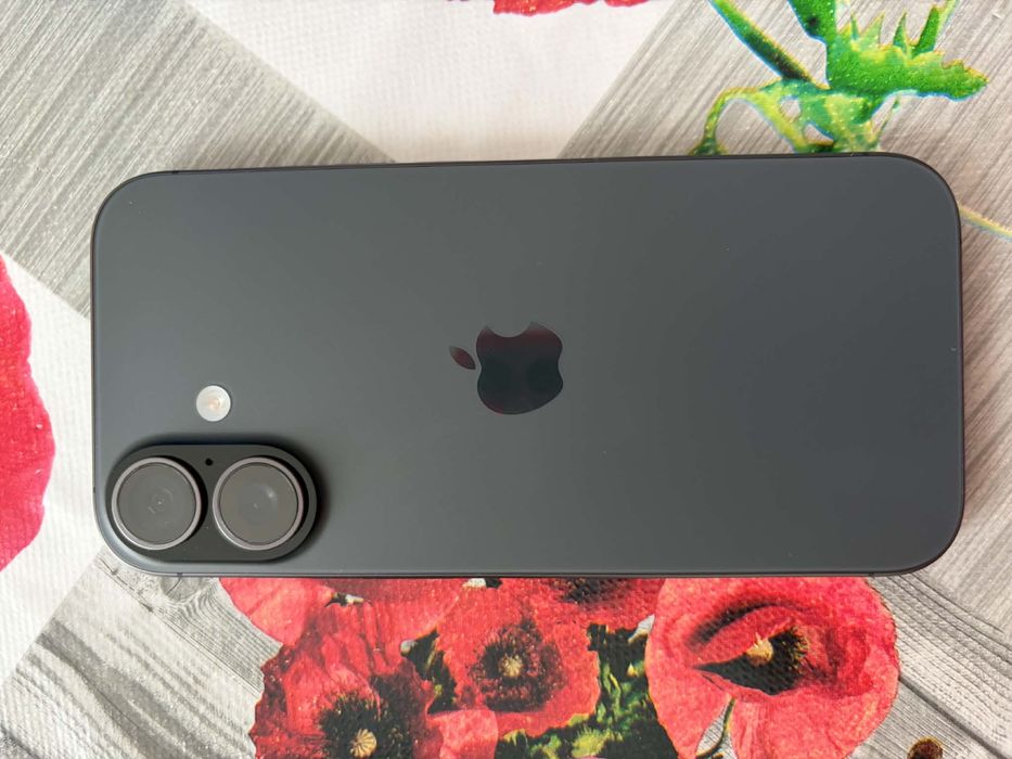 Vand Iphone 17 Black