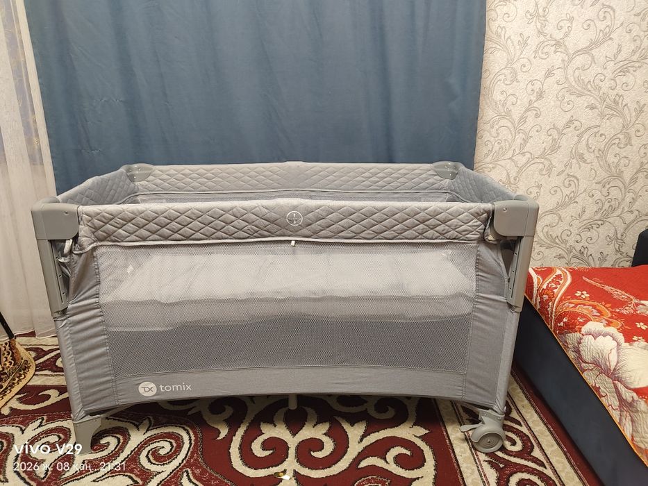 Кровать-манеж новый