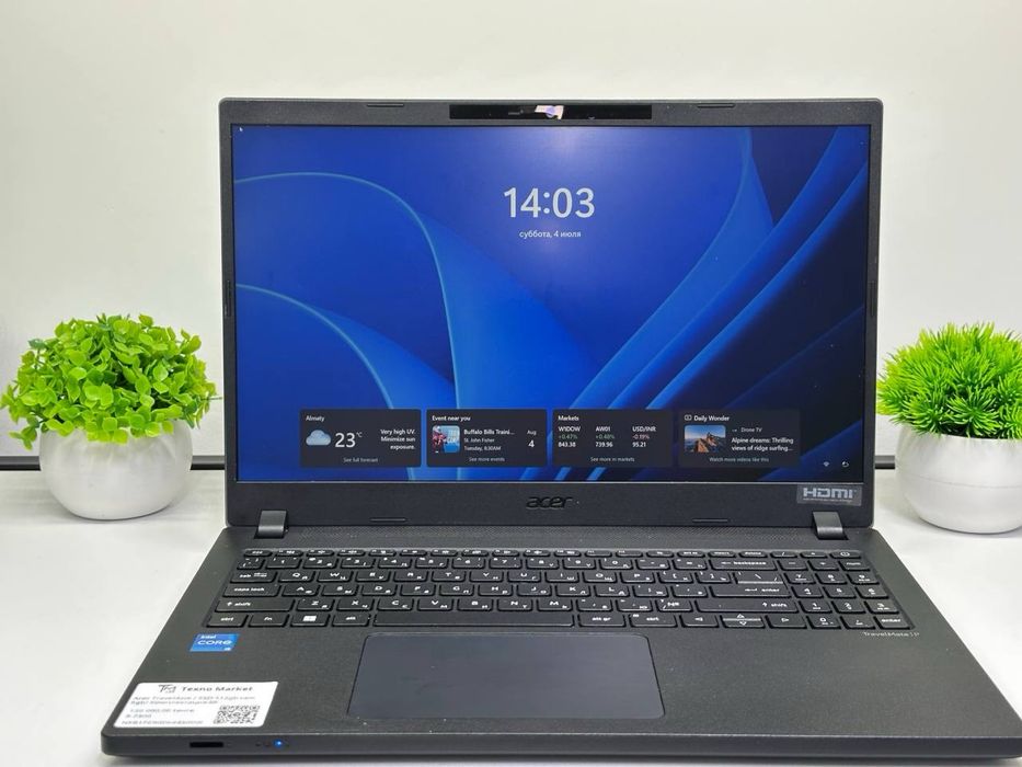 Acer TraveMate  SSD:512gb ram 8gb••