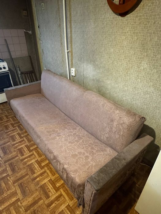 Продается диван б/у