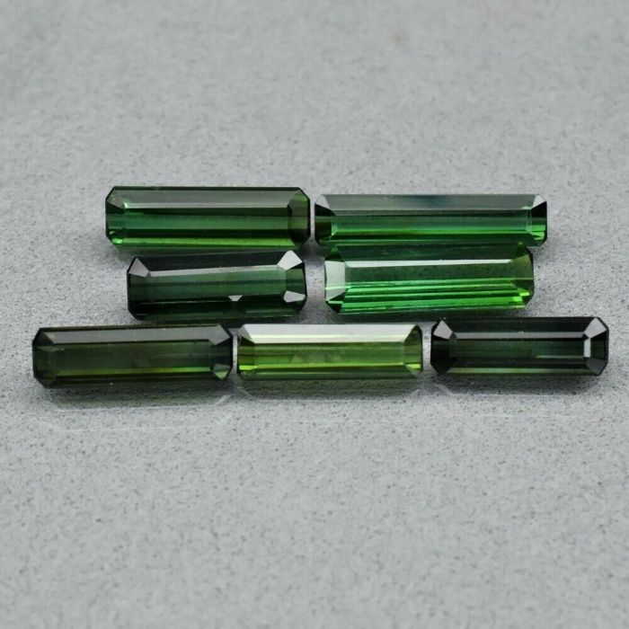 Турмалини,Рубини,Морганит,Аквамарини,Сапфири,Гранати,Лапис