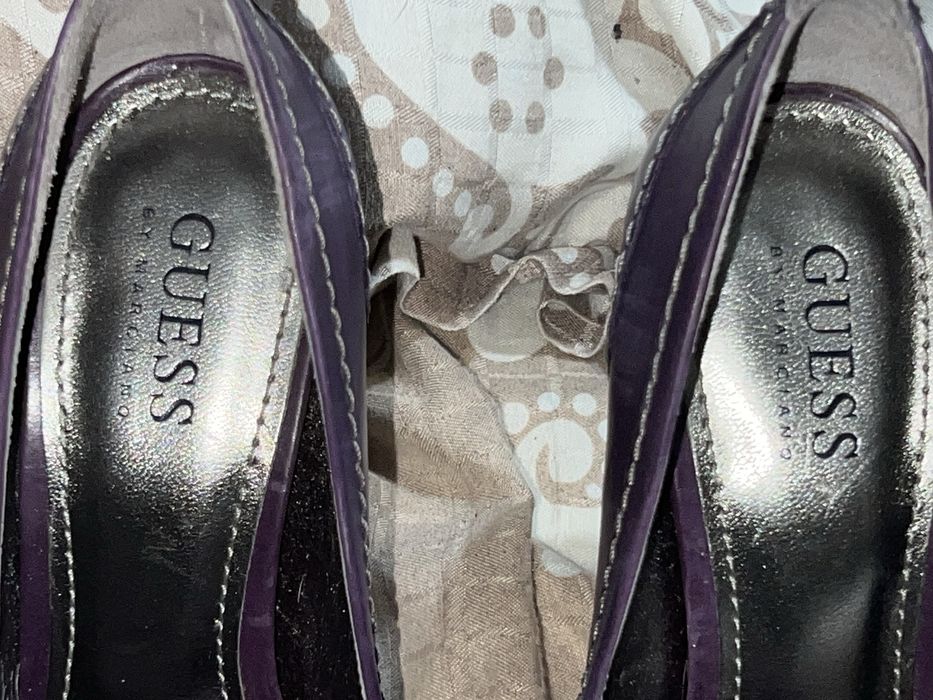 pantofi cu toc GUESS