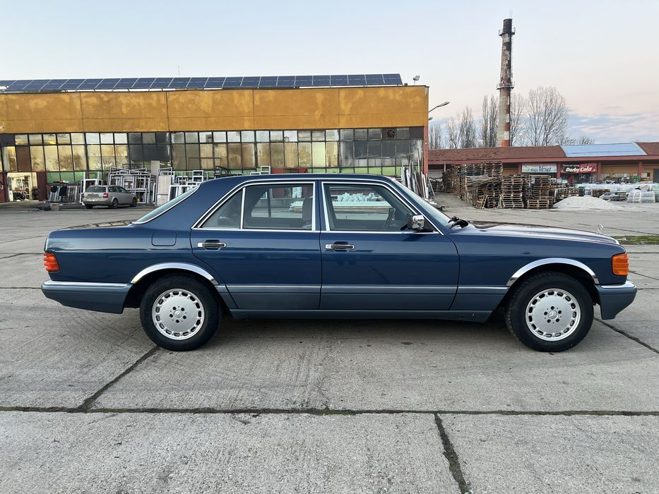 Mercedes Benz W126 300SE