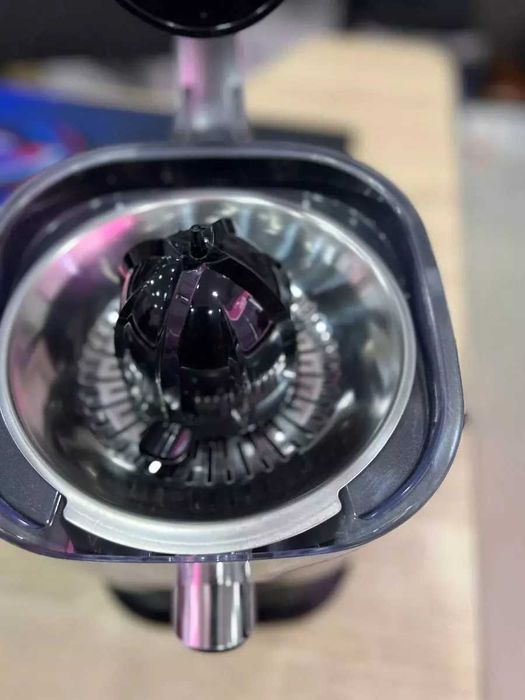 Соковыжималка для цитрусовых с ручным прессом CJ118  новая!