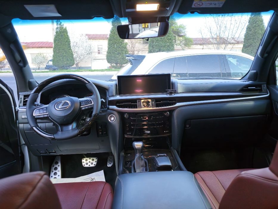 LEXUS LX 570. Yevropeyka. Yili 2019. Yurgani 140000. Narxi 69900