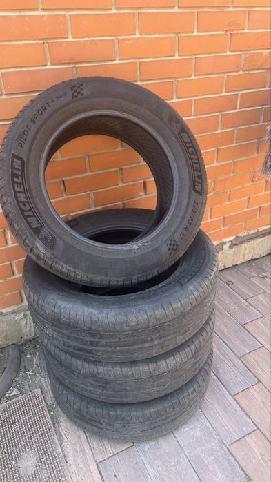 Продам шины 225/65 17