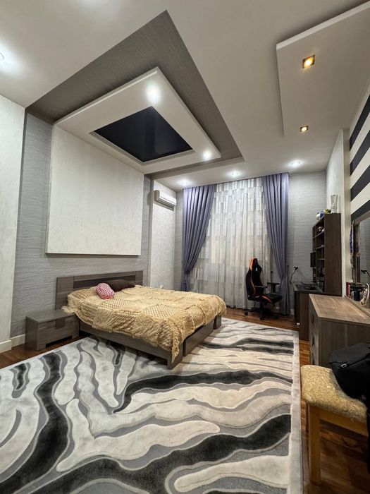 Продается дом 9 комнат, ориентир: улица Фазо, 6,5 соток 654м²