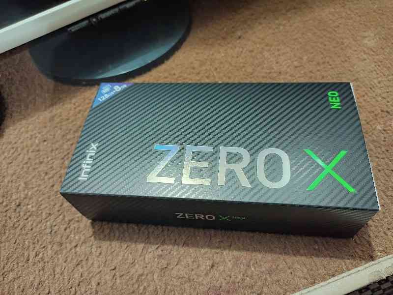 Продается смартфон Infinix zero x neo 8/128