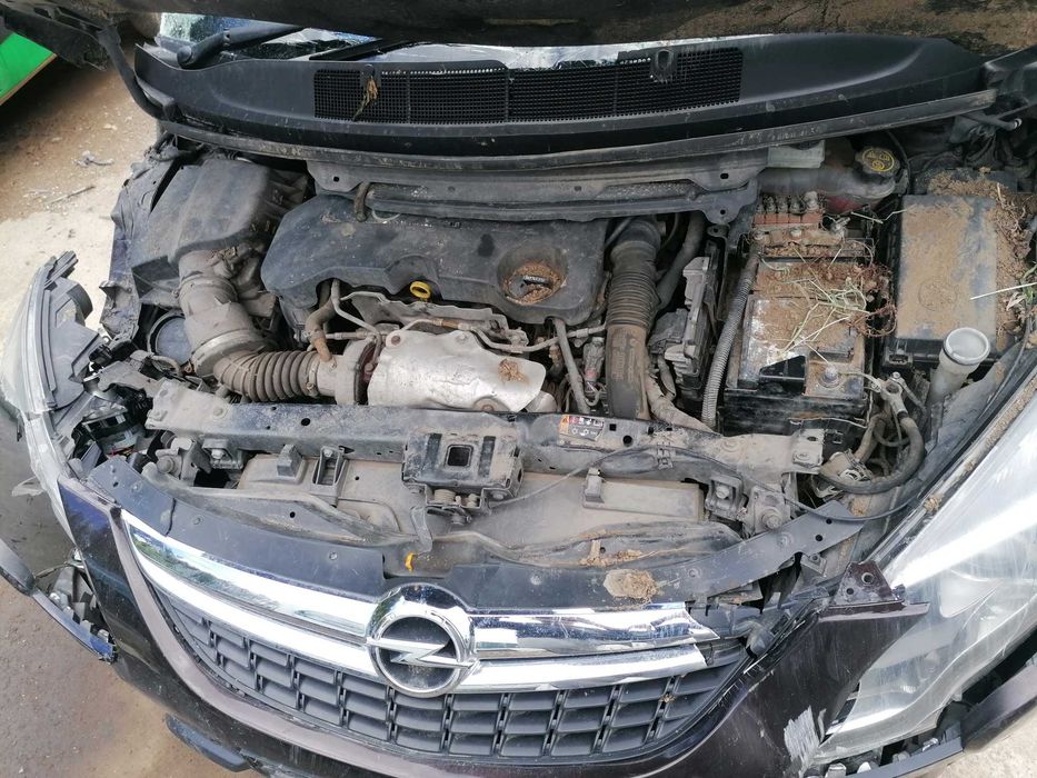 На части Opel Zafira C / Опел Зафира Ц 2.0 170к.с. гр. Батановци • OLX.bg