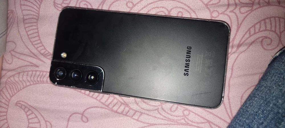 Vând Samsung s22 sau la schimb pe un iphone x